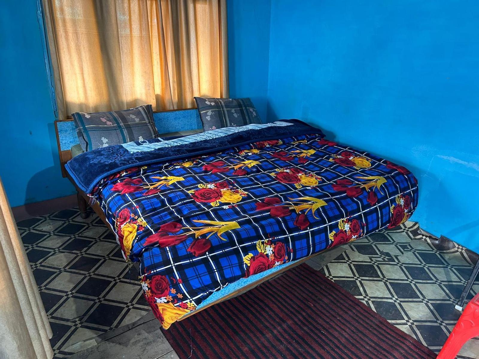 Karma Guest House And Cafe Kalgha Zimmer foto